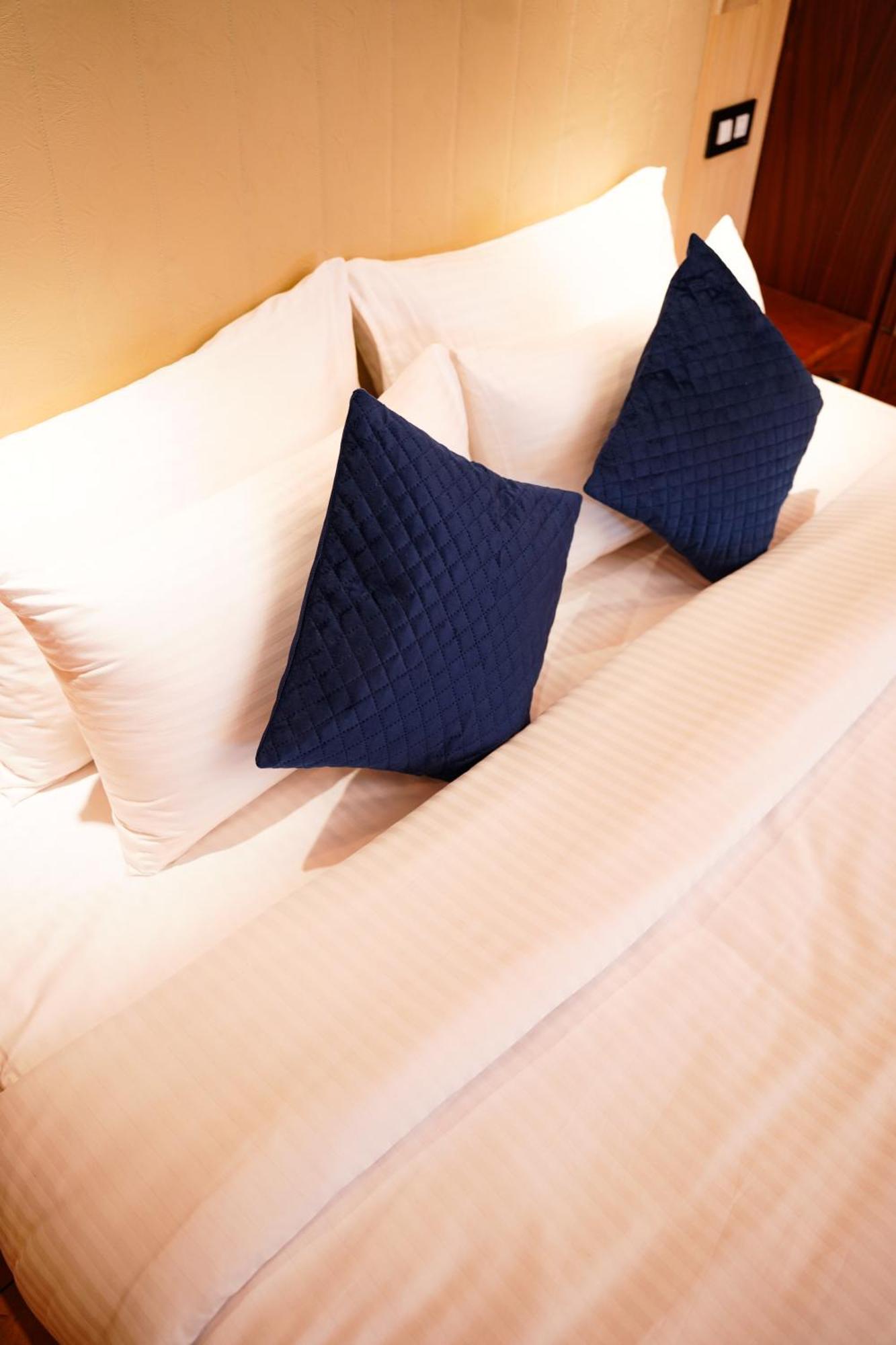 Space Rock Resort Калпетта Экстерьер фото
